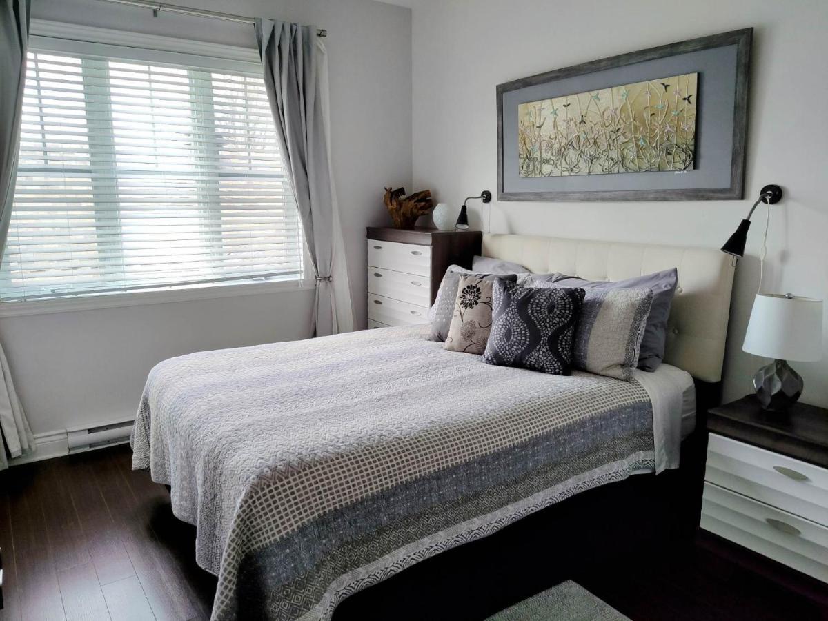 Le 204 Champlain Bromont Apartment ภายนอก รูปภาพ